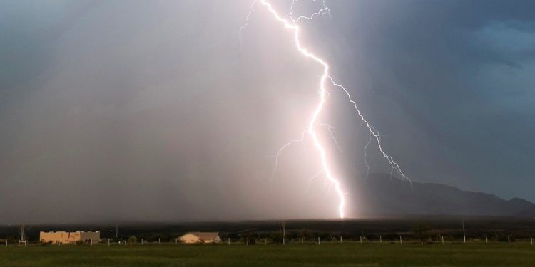 Mossoró lidera estatística de quedas de raios no primeiro semestre deste ano
