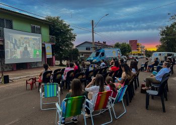 Cinema itinerante movido a energia solar vai ocorrer em Assu, Serra do Mel e Areia Branca