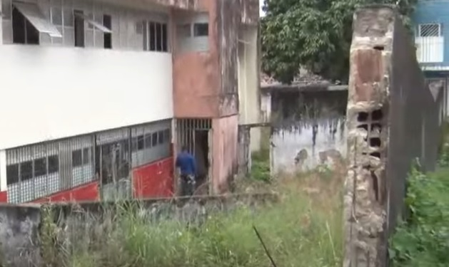 Portão de delegacia é furtado em Natal