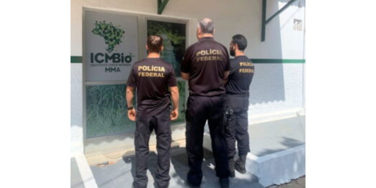 Chefe do ICMBio é afastado em operação da PF por uso indevido de cartões de abastecimento