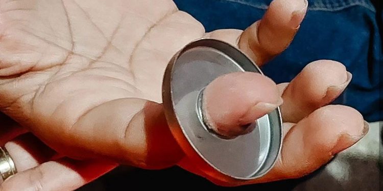 Bombeiros de Mossoró removem fechadura presa em dedo