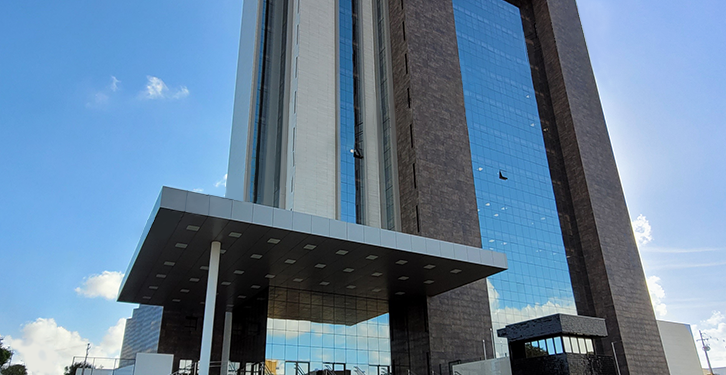 Justiça obriga concessionária de Mossoró e fabricante a indenizarem cliente após defeito em veículo