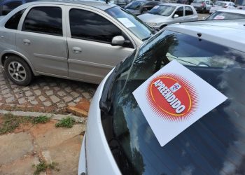 Detran-RN realiza leilão de veículos e sucatas com visitação disponível em Mossoró