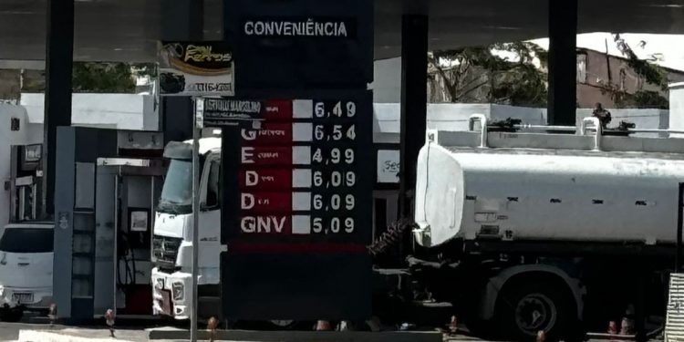 Procon-RN irá investigar supostas práticas abusivas em postos de combustíveis de Mossoró