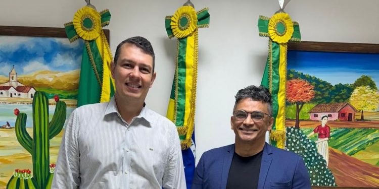 Rodrigo Codes inicia mandato como Reitor na Ufersa