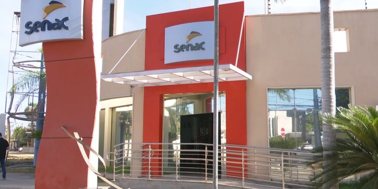 Senac RN oferece ensino médio integrado com formação técnica em TI em Natal e Mossoró