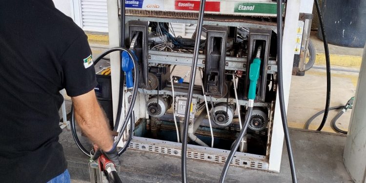 IPEM realizou fiscalização em postos de combustíveis do estado