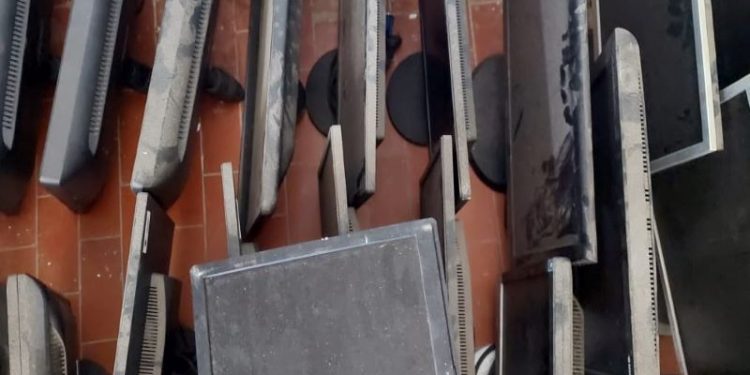 RN + Limpo mobiliza potiguares para descarte consciente de lixo eletrônico no Dia Internacional do Lixo Eletrônico