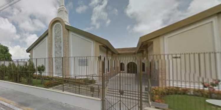 Igreja doa à Sesap 485 novas poltronas para acompanhantes e amamentação de mães