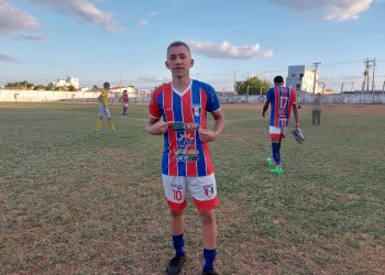 Henrique Nunes brilha e Univap goleia o Parnamirim no retorno do estádio de Apodi ao futebol profissional