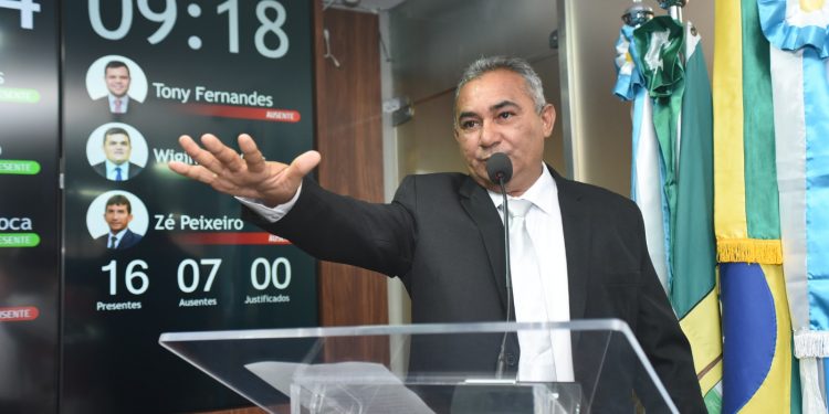 Kadinho toma posse como vereador na Câmara Municipal de Mossoró