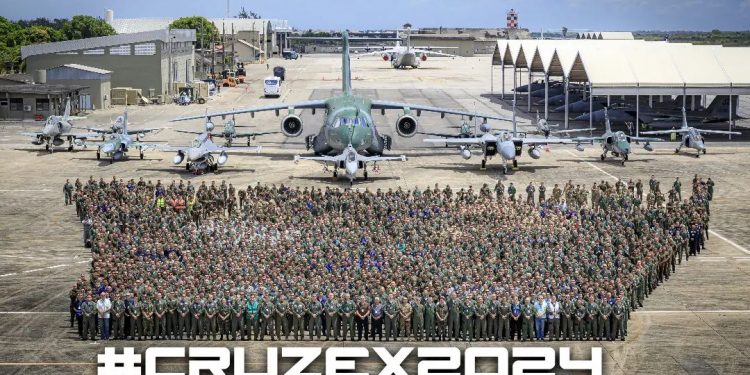 Força Aérea lança campanha de recrutamento de observadores para exercício em Natal