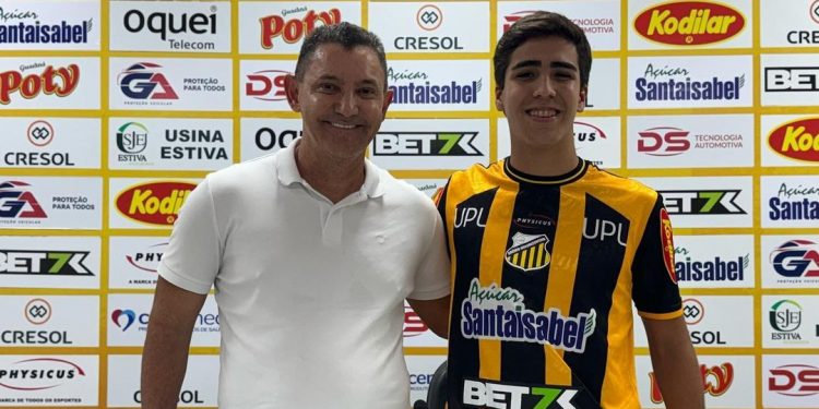 Atacante mossoroense assina com clube sensação do futebol paulista