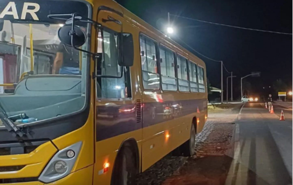 Motorista de transporte escolar é autuado por recusar teste de bafômetro no Alto Oeste
