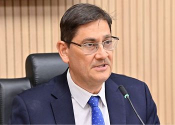 “13º salário do estado depende de recursos federais”, afirma secretário de Administração