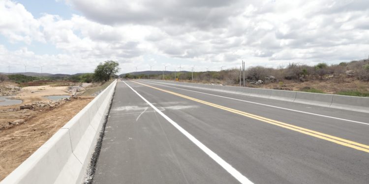 Governo do RN anuncia restauração de 130 km de rodovias estaduais em parceria com Governo Federal