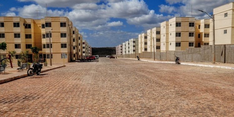 Prefeitura convoca beneficiários do Residencial Mossoró III para assinatura de contratos