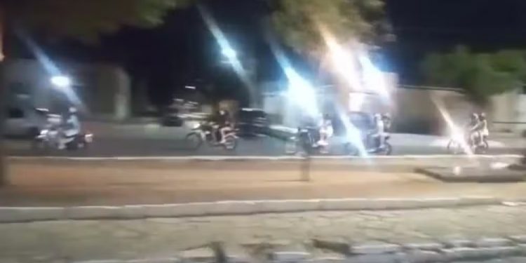 “Rolezinho” em Mossoró termina com motocicletas apreendidas pela PM