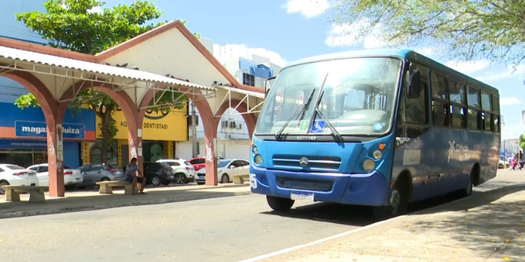 Após acordo com sindicato, transporte coletivo funcionará nesta sexta-feira (13)