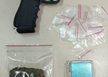 Polícia Civil prende suspeito de tráfico em Mossoró; mãe é detida por desacato