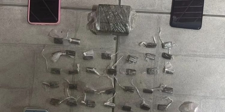 Casal é preso em Areia Branca por comercialização de drogas