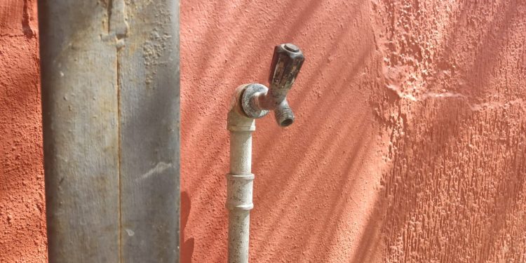 Abastecimento de água em Caraúbas será restabelecido na noite desta quarta-feira (11)