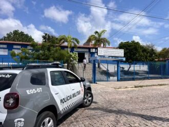 Adolescente tenta atirar contra professora em Natal