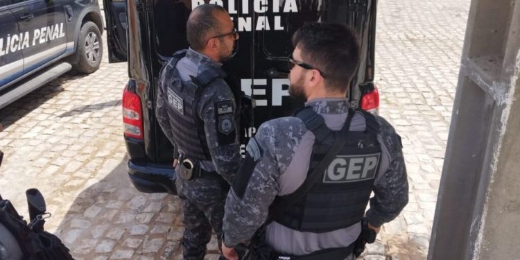 26 Presos são transferidos do CDP Apodi para unidades prisionais de Mossoró