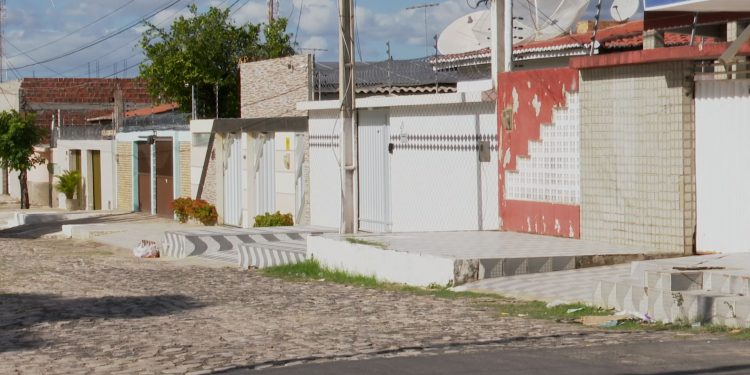 Câmara Municipal e Correios discutem adoção de numeração sequencial em residências de Mossoró