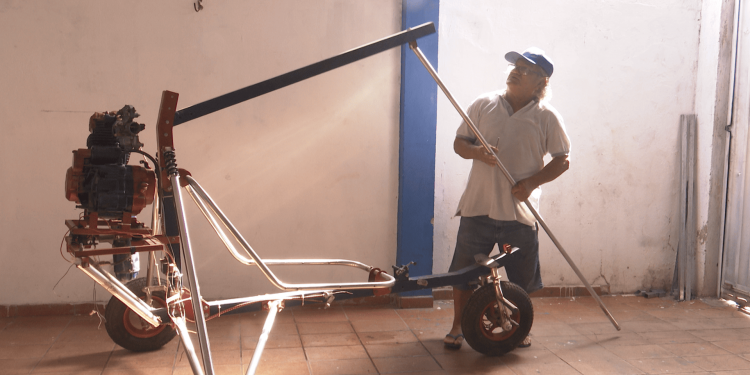 Mossoroense constrói o próprio avião: “Estou doido para voar”