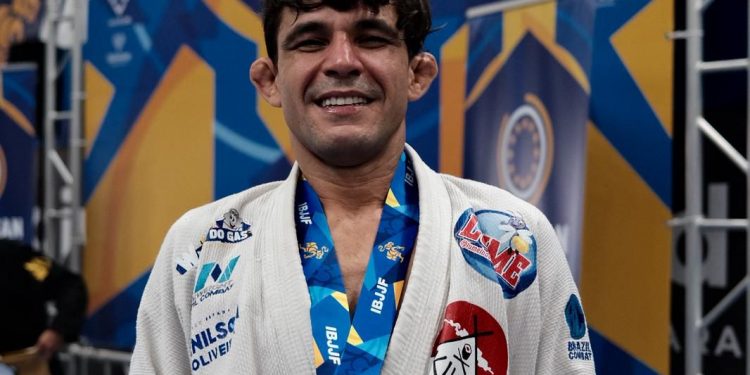 Júnior Silva é campeão europeu de jiu-jítsu em Portugal