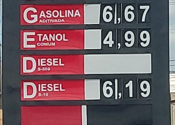 Refinaria anuncia redução no preço do litro da gasolina e do diesel