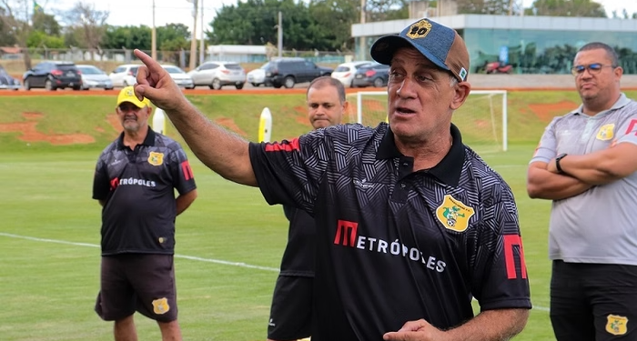 Celso Teixeira é o novo técnico do Baraúnas