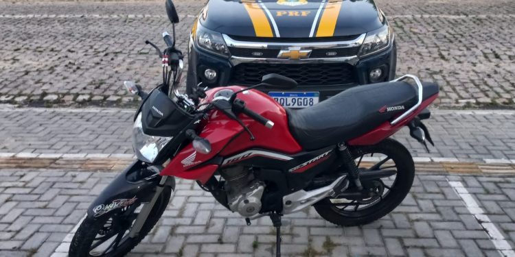 PRF recupera três motocicletas clonadas em rodovias do RN