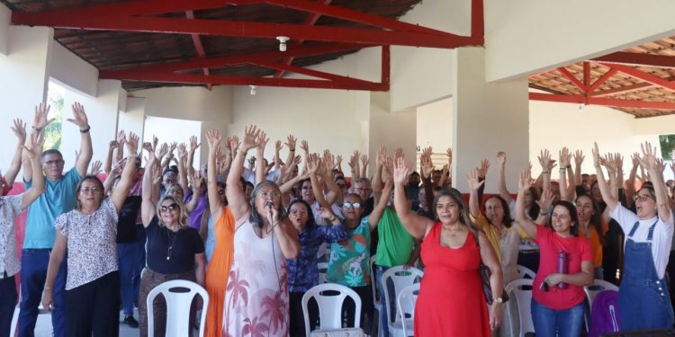 Sindiserpum anuncia indicativo de greve na rede municipal para 10 de março