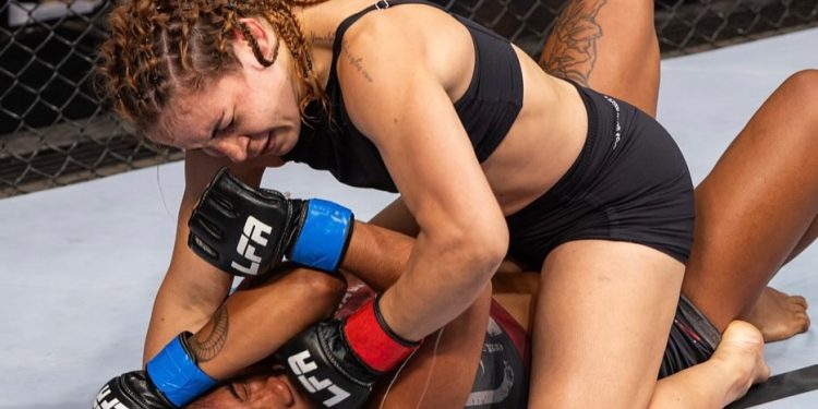 Natália Alves comemora terceira vitória no LFA: “dia incrível”