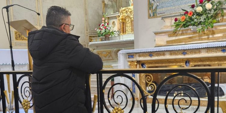 Bispo emérito e diáconos do RN rezam pela saúde do Papa Francisco em Roma