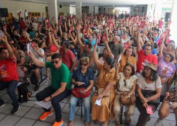 Professores da rede estadual encaminham nova proposta ao Governo: “Agora, só depende do Estado”