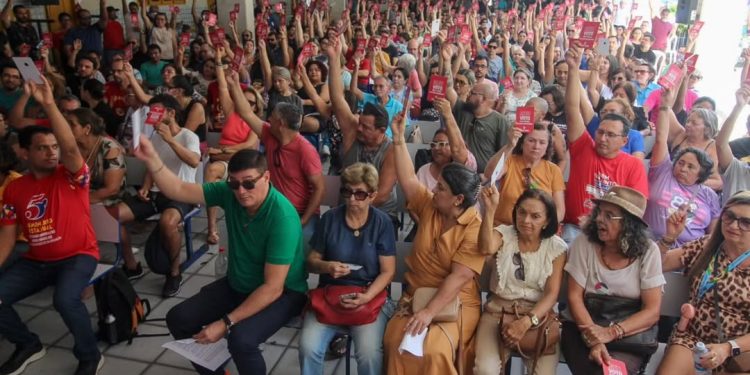 Professores da rede estadual encaminham nova proposta ao Governo: “Agora, só depende do Estado”