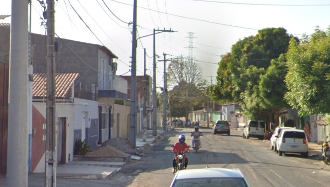 Mulher é atingida por bala perdida durante tiroteio no Santa Delmira