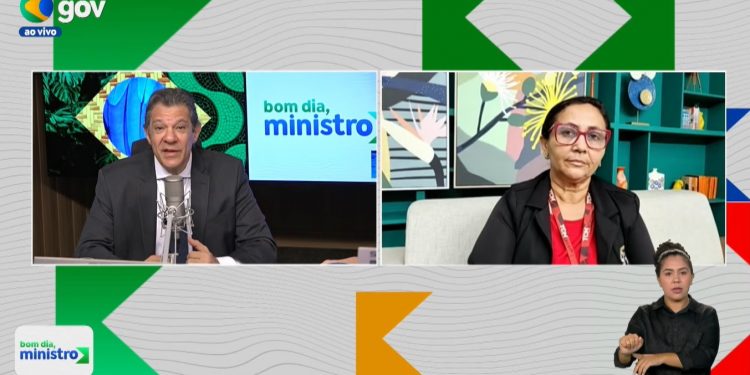 Repórter do Grupo TCM participa de entrevista com o Ministro da Fazenda, Fernando Haddad