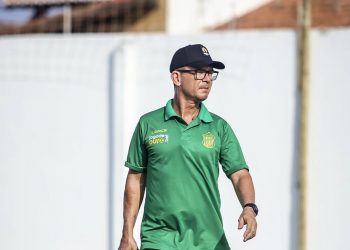 Técnico Alexandre Dantas encara novo desafio no futebol do Rio de Janeiro