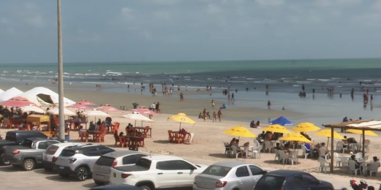 Gasto médio do turista aumenta durante a alta estação, aponta Sírio RN