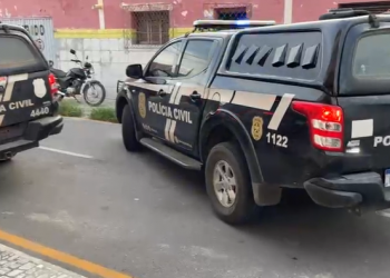 Polícia Civil realiza operação contra homicídios e tráfico em Porto do Mangue; um suspeito morre em confronto e dois são presos