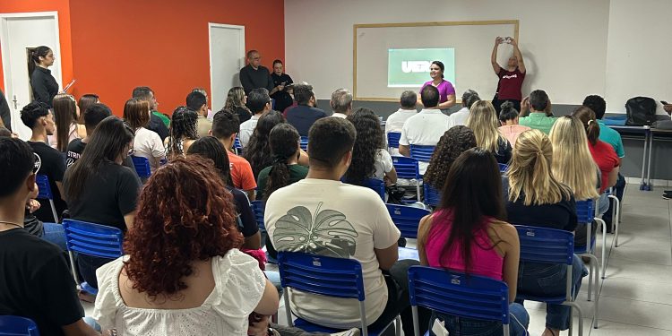 Uern realiza aula inaugural da primeira turma de curso técnico