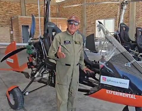 Piloto tranquiliza população após acrobacia em Areia Branca: “manobra controlada”