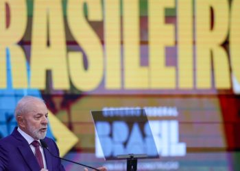 Governo antecipa 13º de aposentados do INSS para abril e maio