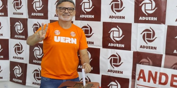 Jefferson Garrido é reeleito presidente da Aduern