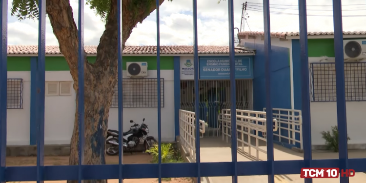 MEC visita Escola Duarte Filho em Mossoró; aulas deverão ser retomadas na quarta (21)