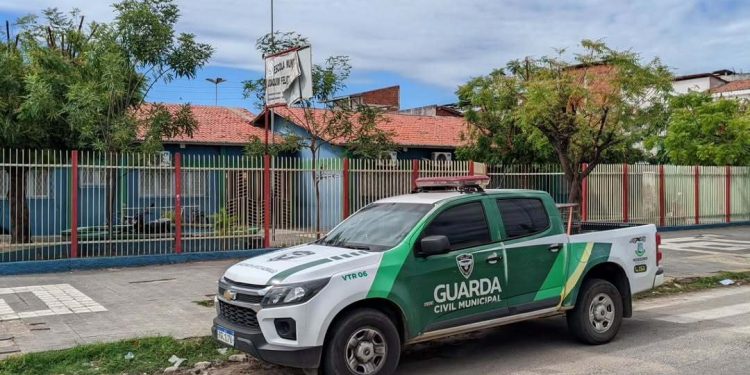 Homem é preso suspeito de pedofilia em escola municipal de Mossoró